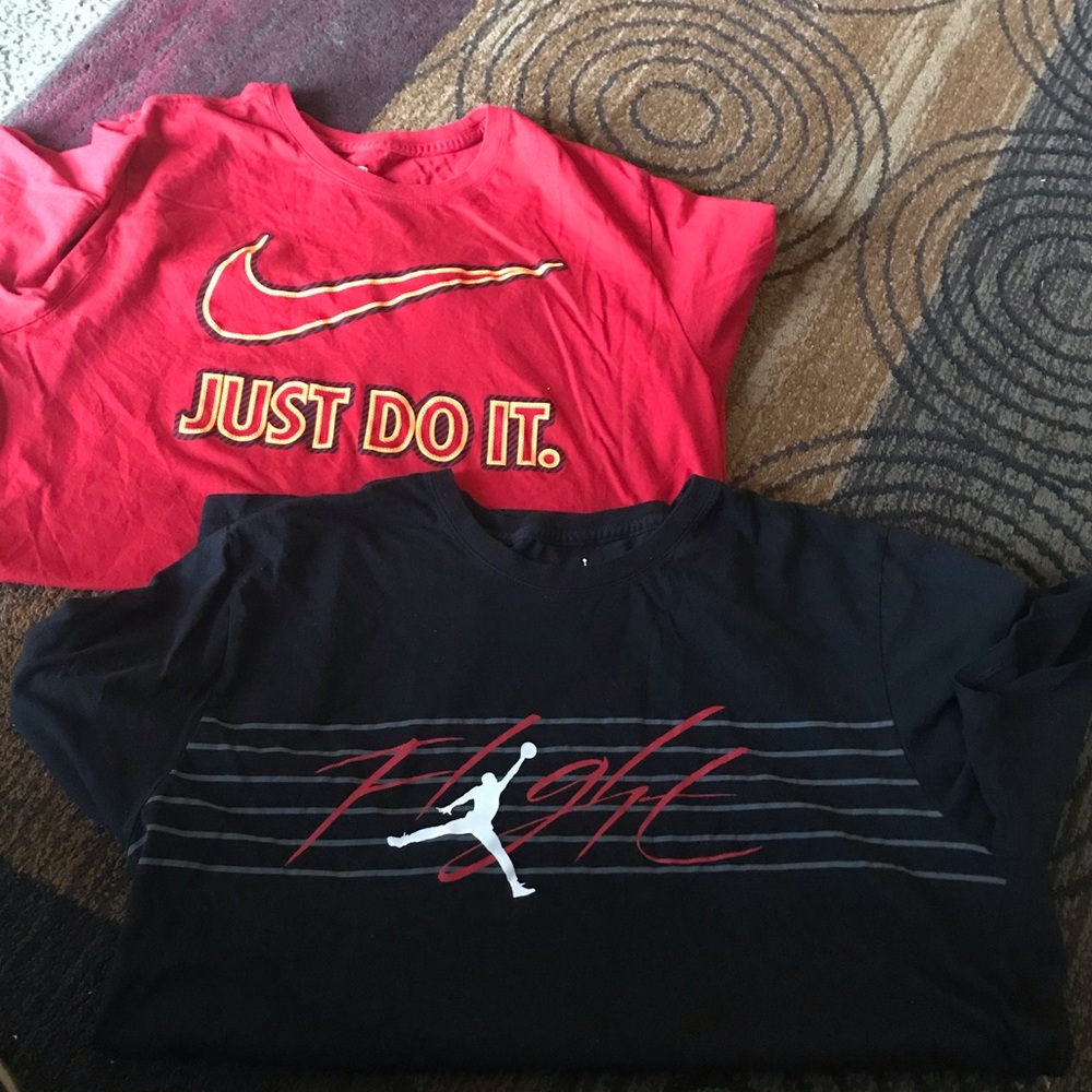 Men’s Nike T-shirt